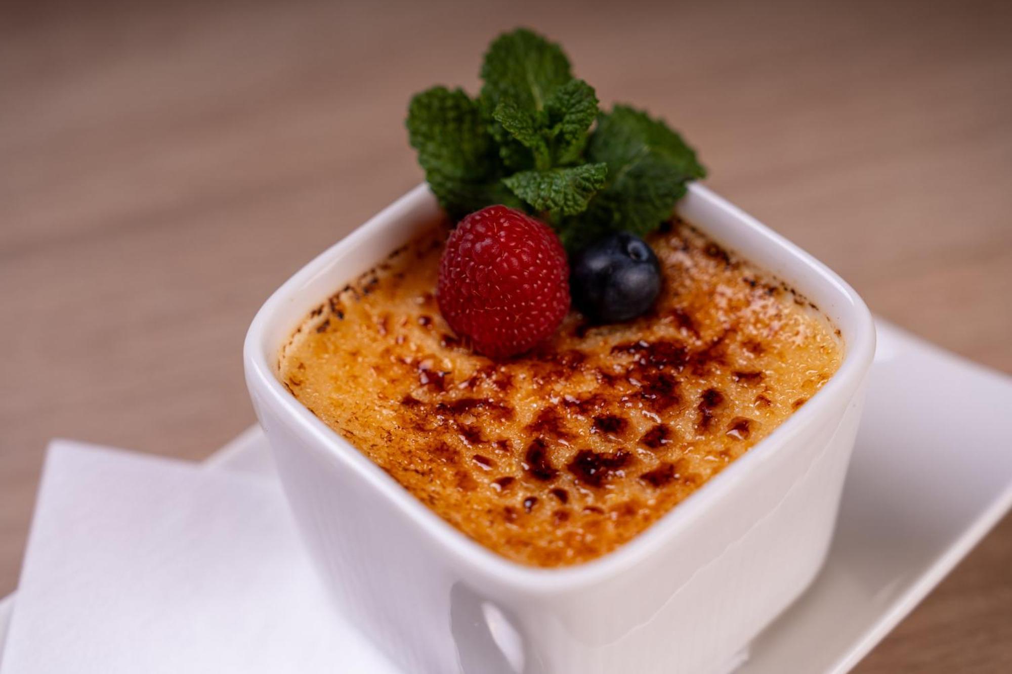 Holiday Inn Krakow City Centre By Ihg Luaran gambar Crème brûlée
