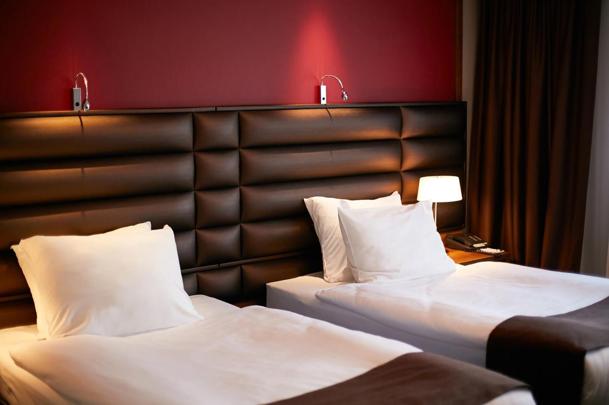 Holiday Inn Krakow City Centre By Ihg Luaran gambar A room at the hotel