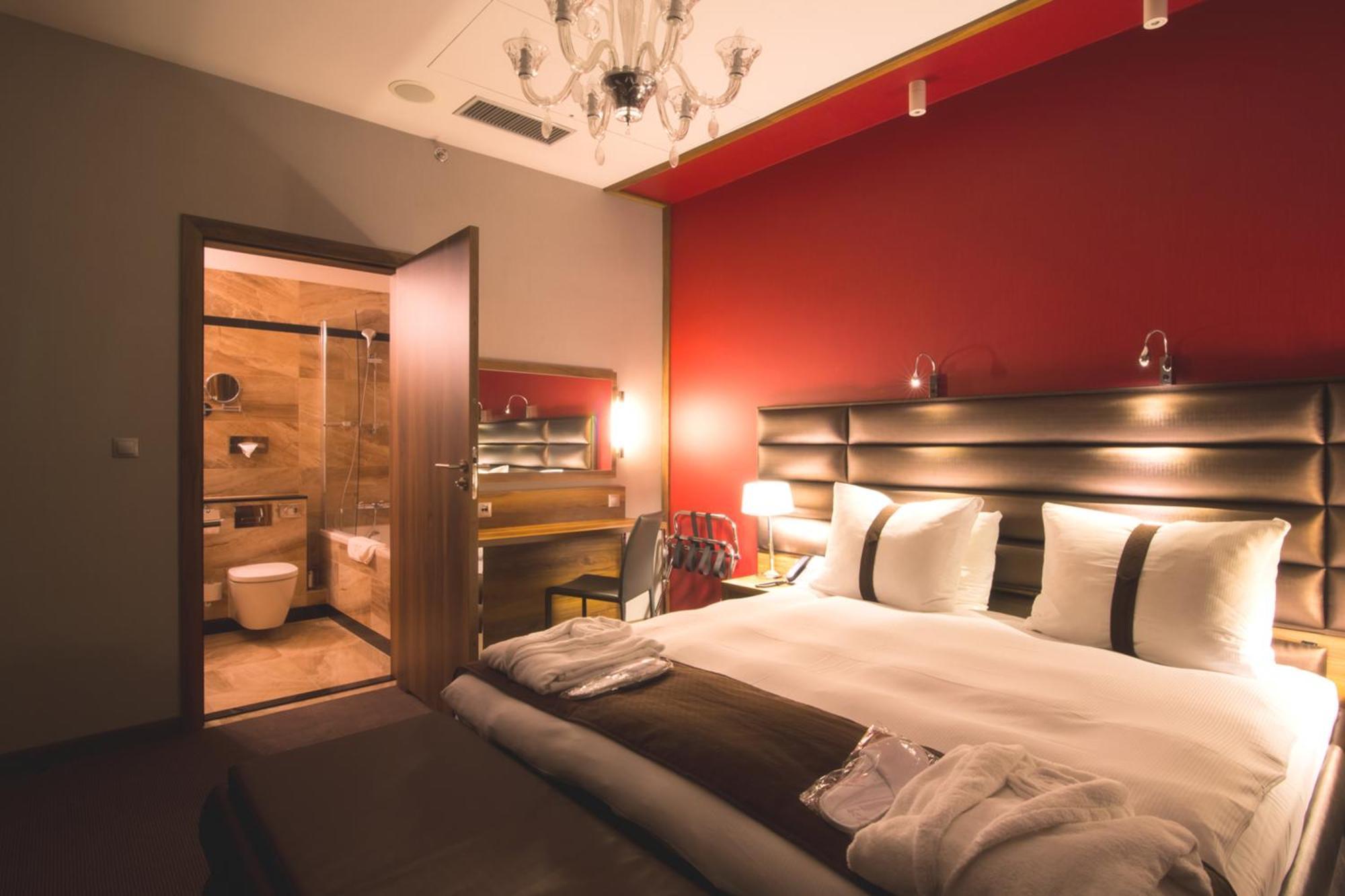Holiday Inn Krakow City Centre By Ihg Luaran gambar A room at the Hotel de la Tour