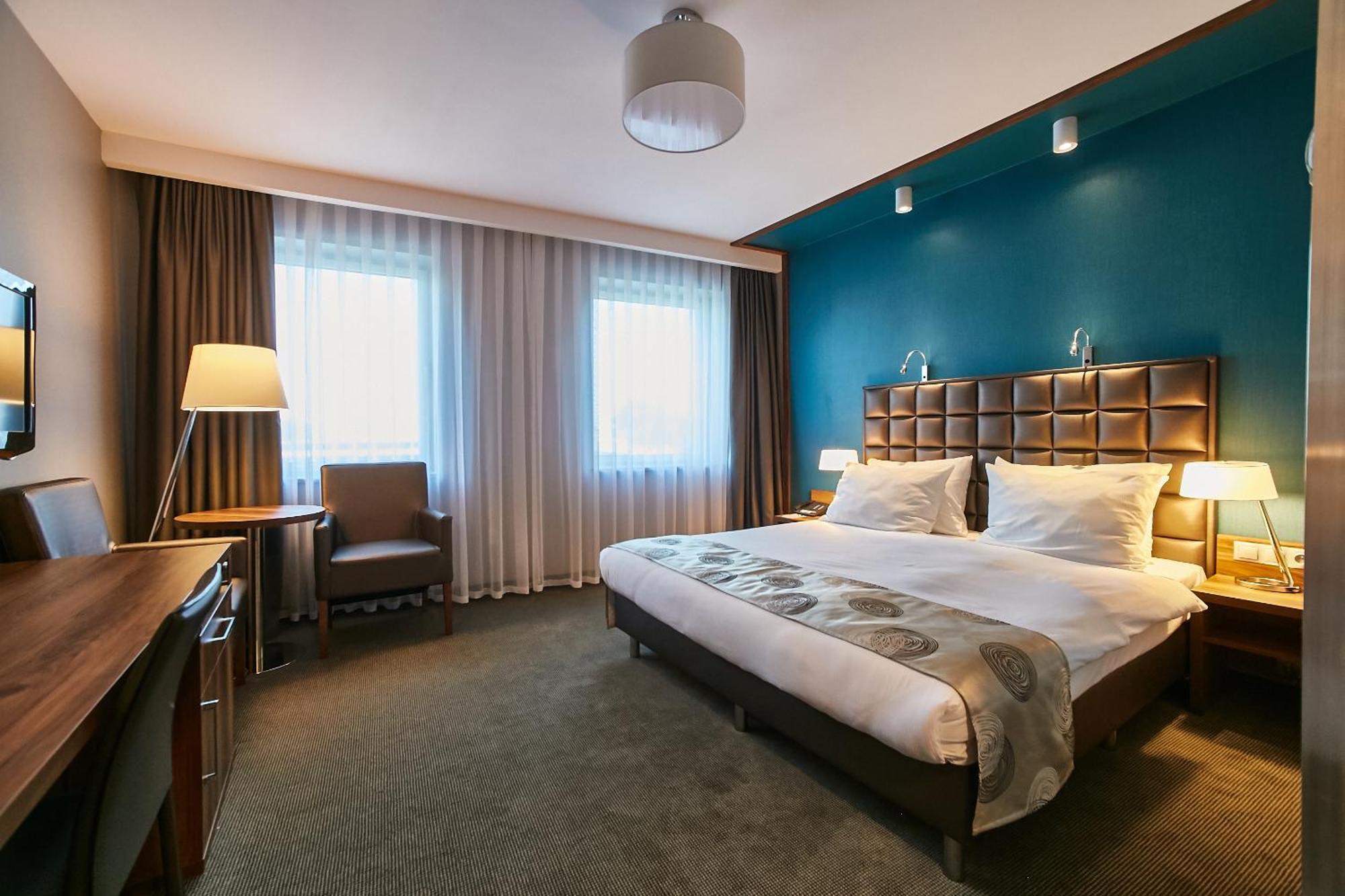 Holiday Inn Krakow City Centre By Ihg Luaran gambar A room at the Radisson Blu Hamburg
